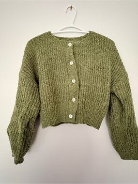 Olive Green oversized Chunky Button-Front cropped cardigan